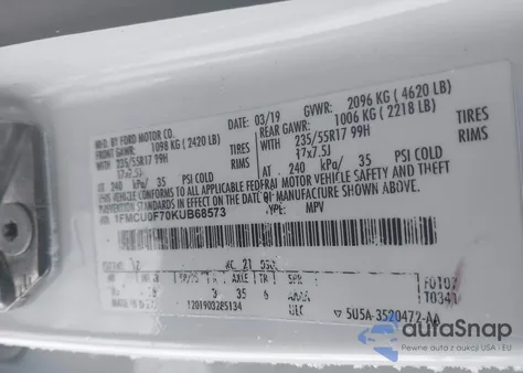 2019 Ford Escape S z USA, uszkodzony, nr VIN 1FMCU0F70KUB68573